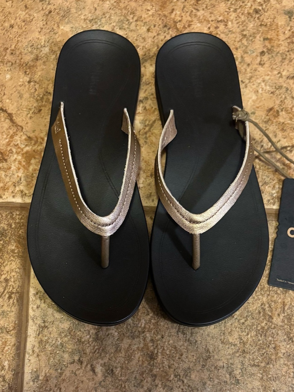 NWT OluKai Women's Lalahi Leather Beach Sandals sz 8
